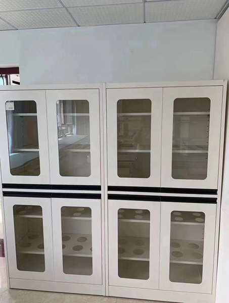 山東全鋼通風(fēng)柜